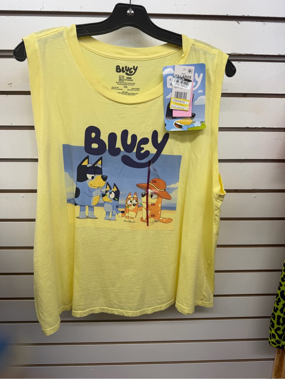 Bluey Beach Day Graphic Muscle Tank Top NWT XXL Official BBC Studios Yellow